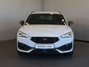 CUPRA Leon ST 1.5 eTSI AID ACC KEY CARPLAY KAM LED 18