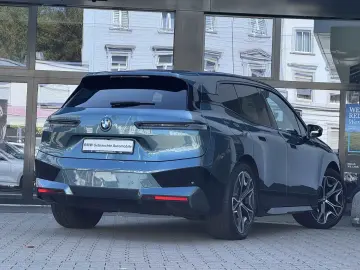 BMW iX xDr50 MSpo DAPro SkyLounge Laser Ventilation Bowers&W