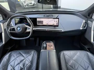BMW iX xDr50 MSpo DAPro SkyLounge Laser Ventilation Bowers&W