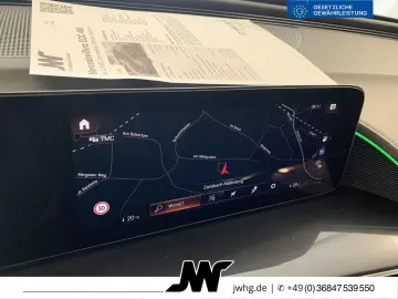 MERCEDES-BENZ EQC 400 4M 2x AMG Line HeadUp 360Kam Distronic