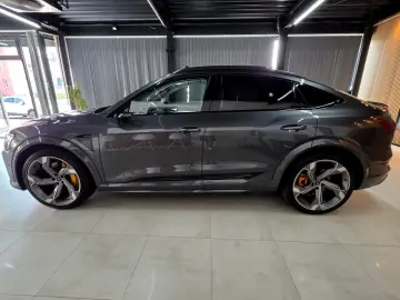AUDI E-tron Sportback S Quattro PANO AHK HuD