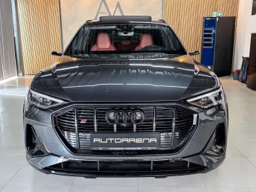 AUDI E-tron Sportback S Quattro PANO AHK HuD