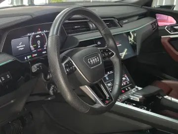 AUDI E-tron Sportback S Quattro PANO AHK HuD