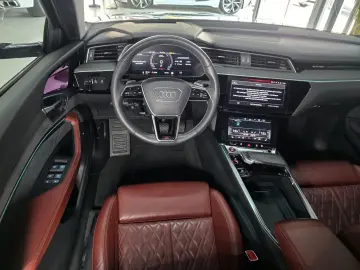 AUDI E-tron Sportback S Quattro PANO AHK HuD