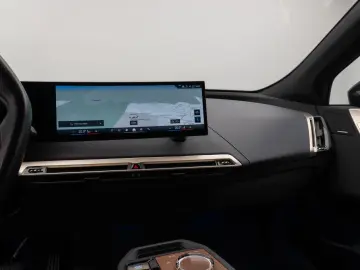 BMW iX xD40 Sport SkyLounge Laser 360 DAB H K 22Zoll