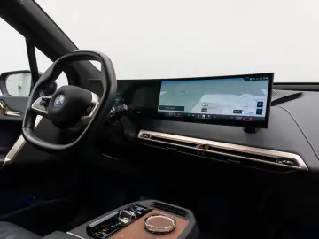 BMW iX xD40 Sport SkyLounge Laser 360 DAB H K 22Zoll