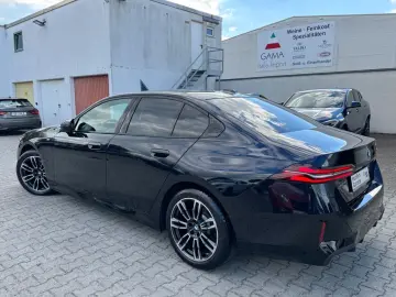 BMW 520d A M Paket Panorama AHK Head-Up 360 Kamera