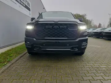 Dodge RAM 1500 CrewCab Big Horn Night 3.0i