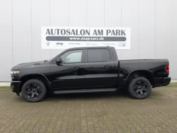 Dodge RAM 1500 CrewCab Big Horn Night 3.0i