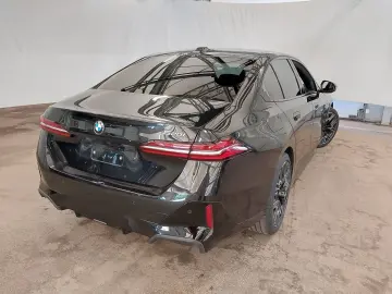 BMW 520i M Sport AHK Sthz H K Sitzbelüf 20 Zoll 360