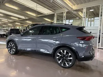 CUPRA Formentor VZ 4Drive 333PS AHK Leder Matrix Pano