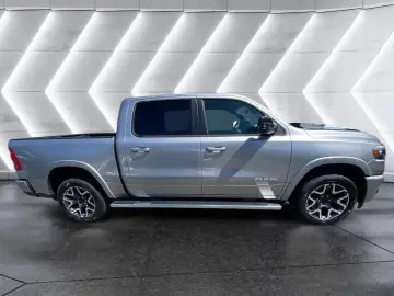 Dodge RAM 1500 Laramie Sport