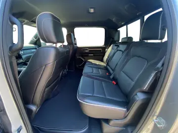 Dodge RAM 1500 Laramie Sport