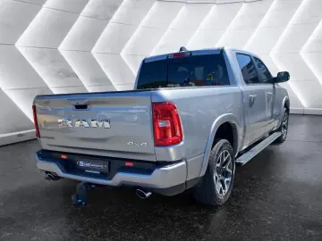 Dodge RAM 1500 Laramie Sport