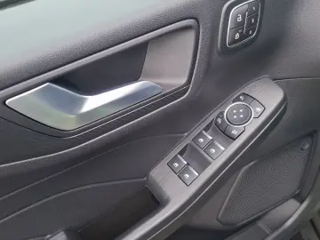 FORD Kuga ST-Line X PANO AHK LED-MATRIX 360GRAD ACC N