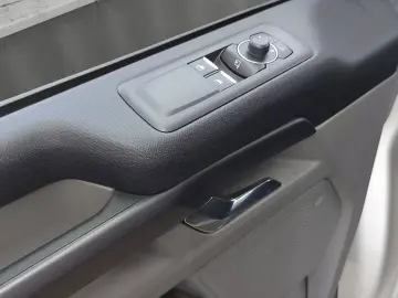 FORD Tourneo Custom Titanium L1 Aut. AHK NAVI LED SHZ