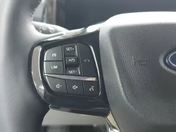 FORD Tourneo Custom Titanium L1 Aut. AHK NAVI LED SHZ