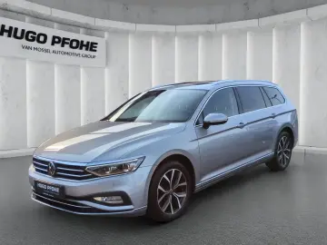 VW Passat Variant Elegance NAVI AMBIENTEBEL. PANO R