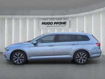 VW Passat Variant Elegance NAVI AMBIENTEBEL. PANO R