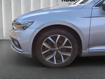 VW Passat Variant Elegance NAVI AMBIENTEBEL. PANO R