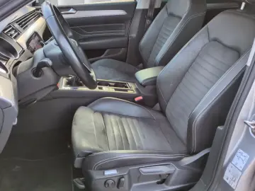 VW Passat Variant Elegance NAVI AMBIENTEBEL. PANO R