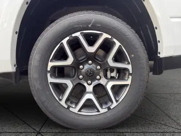 Dodge RAM 1500 Laramie Sport