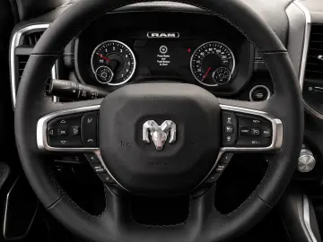 Dodge RAM 1500 LARAMIE 3.0 Hurricane Sitzklima Offroad
