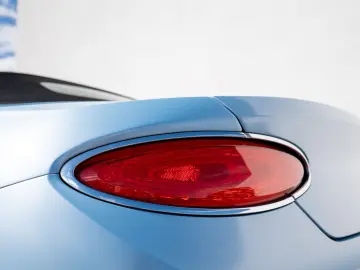 BENTLEY Continental GTC V8