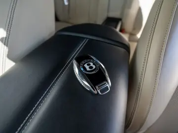 BENTLEY Continental GTC V8