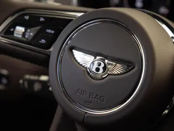 BENTLEY Bentayga Speed (MY26) ELEGANT   SPORTLICH   FULL