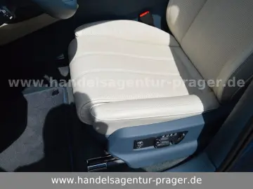 BENTLEY Bentayga 3.0 Hybrid Azure 4WD Autom.