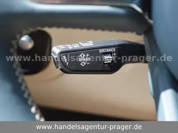 BENTLEY Bentayga 3.0 Hybrid Azure 4WD Autom.