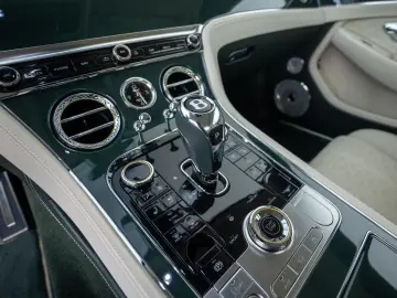 BENTLEY Continental GT Speed V8 Hybrid