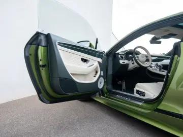 BENTLEY Continental GT Speed V8 Hybrid