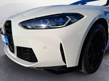 BMW M4 Competition M xDrive Cabrio Innovationsp.