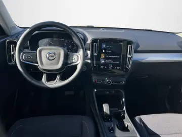 VOLVO XC40 Momentum Pro AWD SitzHz DAB ACC Navi Klima