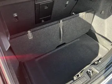 VOLVO XC40 Momentum Pro AWD SitzHz DAB ACC Navi Klima