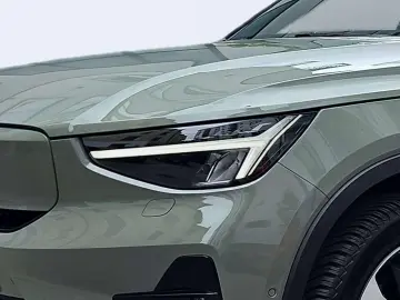 VOLVO XC40 Ultimate Recharge Pure Electric AWD