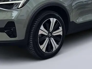 VOLVO XC40 Ultimate Recharge Pure Electric AWD