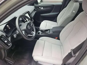 VOLVO XC40 Ultimate Recharge Pure Electric AWD