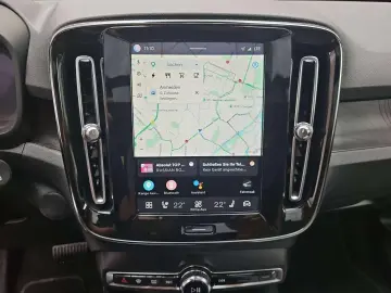VOLVO XC40 Ultimate Recharge Pure Electric AWD