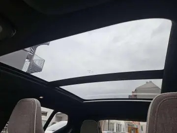 VOLVO XC40 Ultimate Recharge Pure Electric AWD