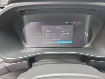 VOLVO XC40 Ultimate Recharge Pure Electric AWD