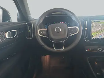 VOLVO XC40 B4 B AWD DKG Ultimate Dark