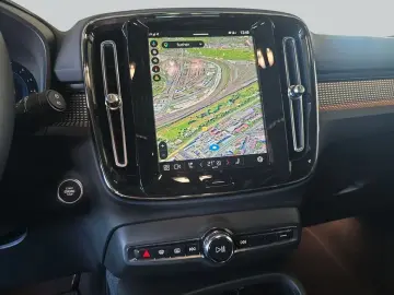 VOLVO XC40 B4 B AWD DKG Ultimate Dark