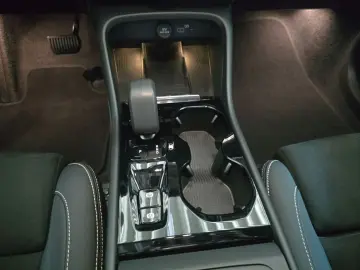 VOLVO XC40 B4 B AWD DKG Ultimate Dark