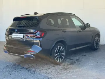 BMW iX3 Navi.LED.ACC.RFK.KomfZg.LenkradHz.Wireless