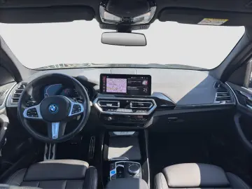 BMW iX3 (M-Sport Navi LED HUD ACC WLAN)