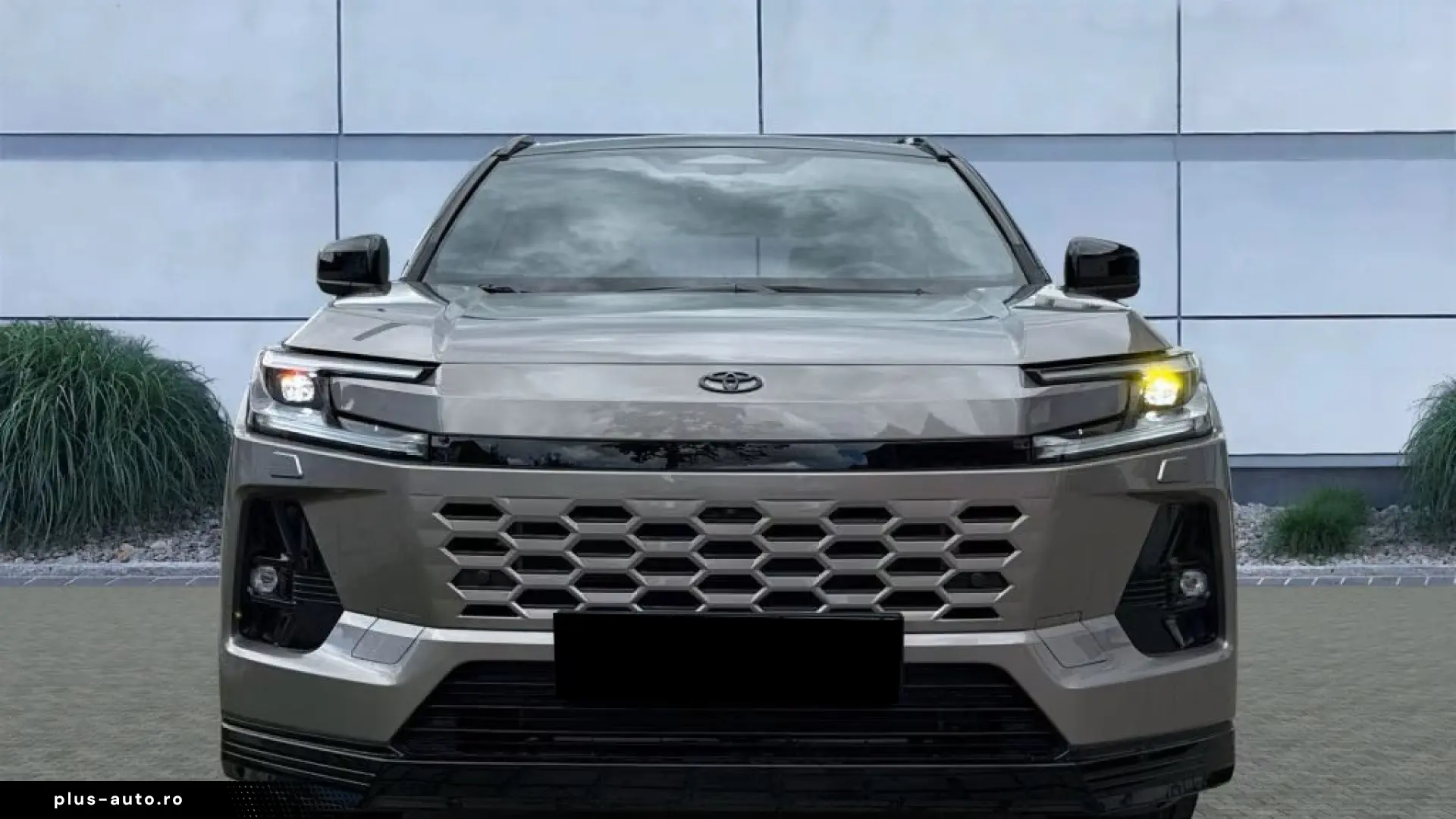 Toyota RAV4 Hybrid 4x4 Style - MY2027