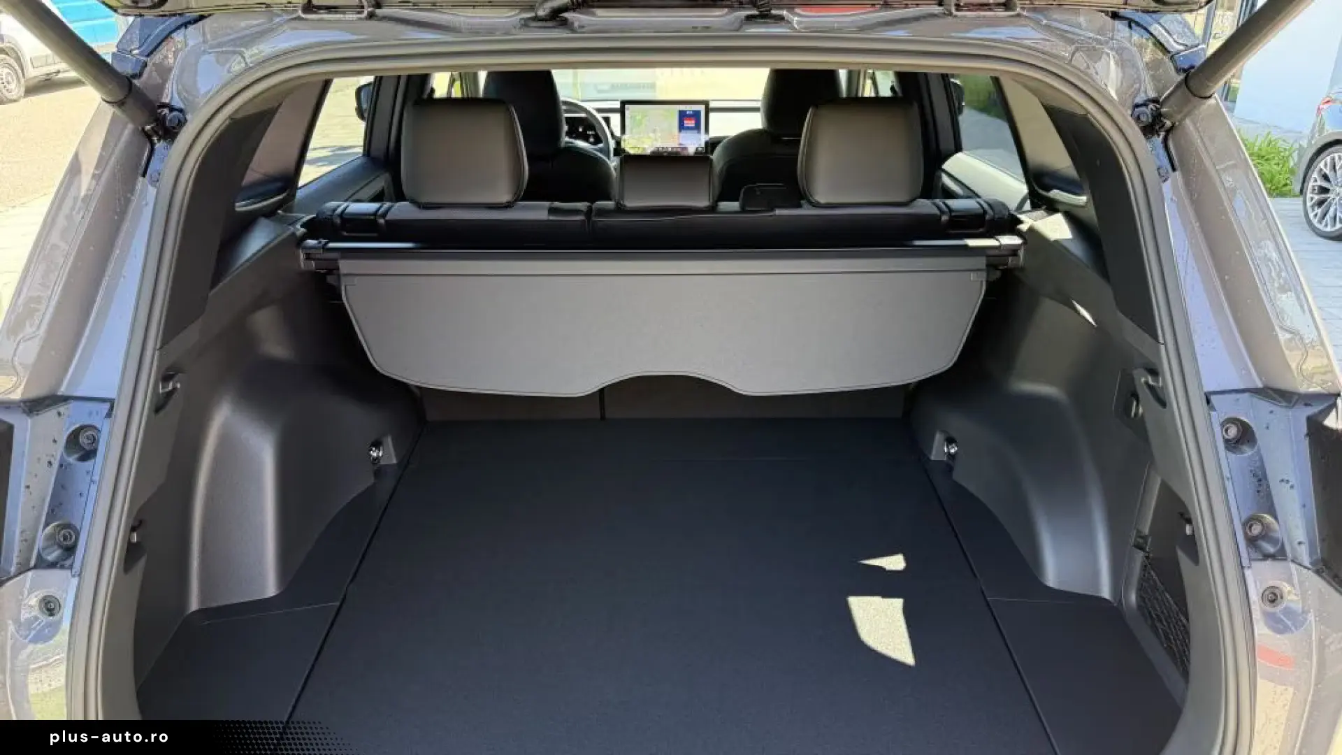 Toyota RAV4 Hybrid 4x4 Style - MY2027
